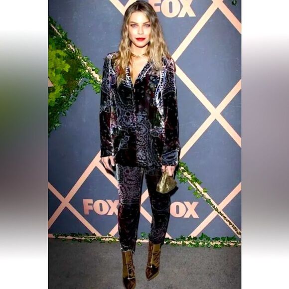 ZARA Velvet Suit Silk Blazer & Pants Set Size S • BLOGGER FAVORITE • RARE • - Picture 9 of 16